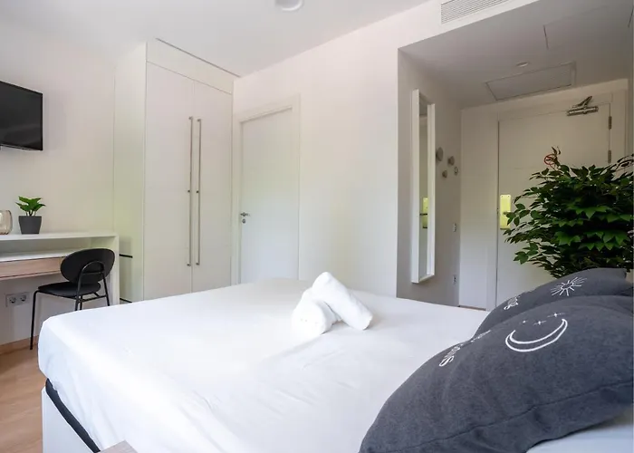 Limehome Barcelona Carrer De Fontcoberta - Digital Access